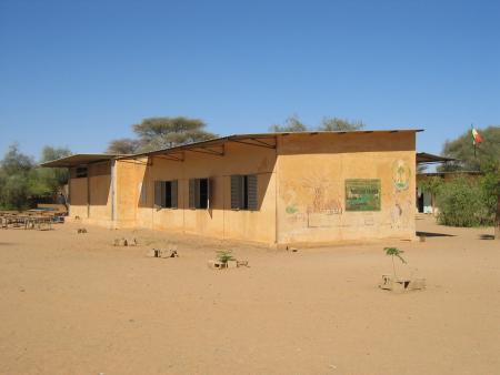 ecole primaire de madina ndiathbe